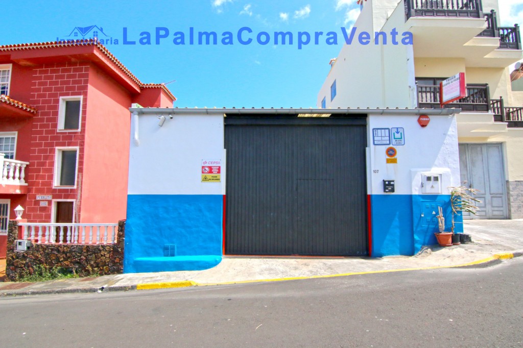 Nave industrial en Venta en San Antonio De Breña Santa Cruz 