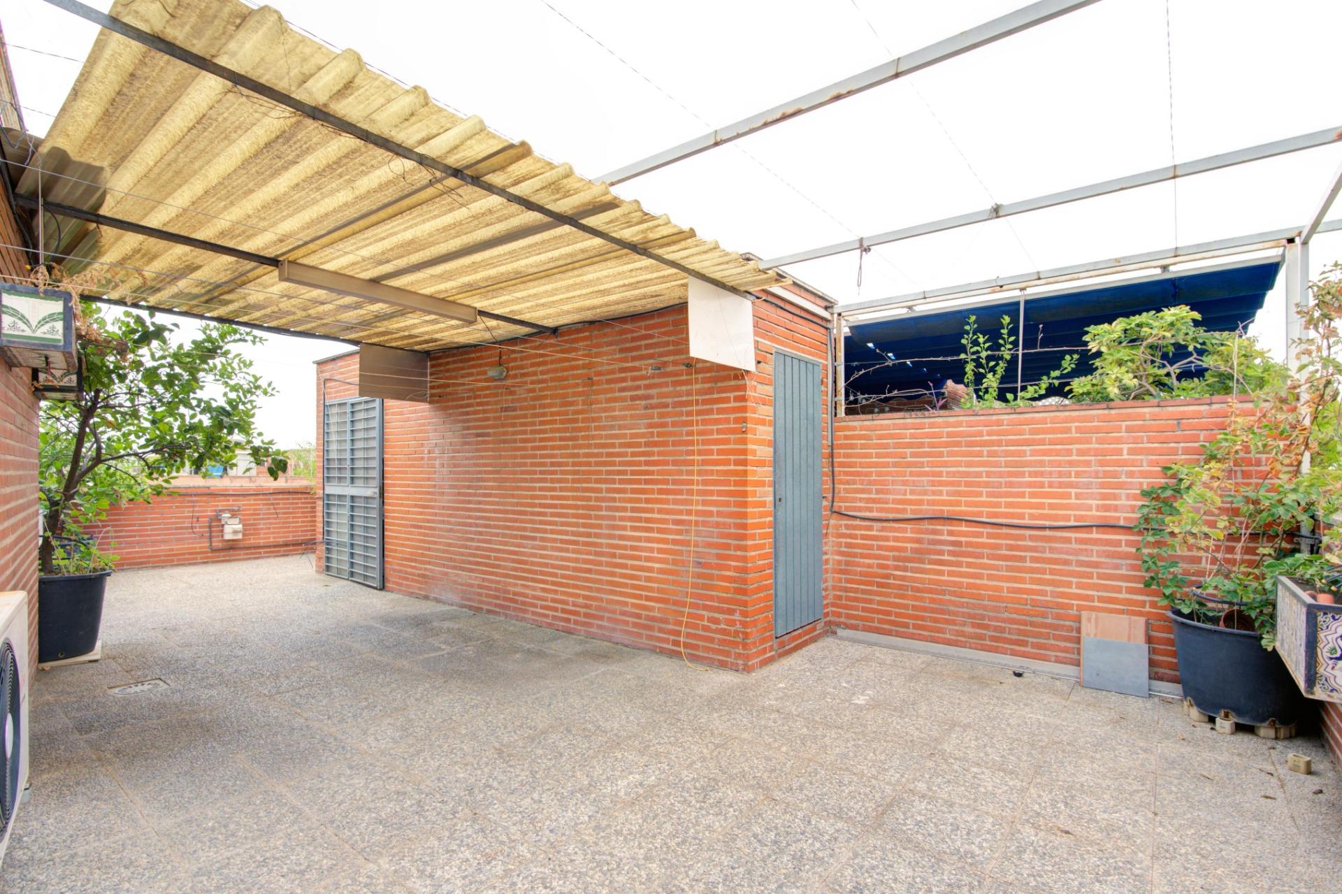 EN VENTA ATICO DÚPLEX CON GRAN TERRAZA JUNTO ESTACIÓN DE AUT - foto 19