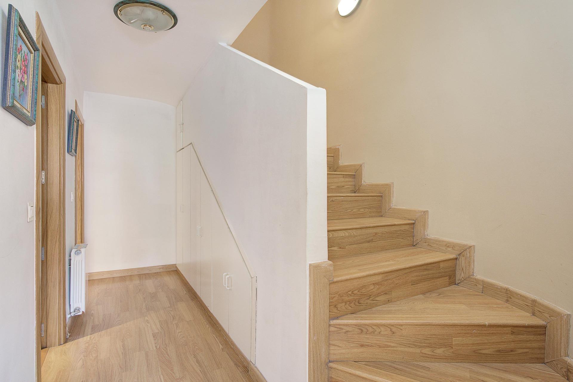 EN VENTA ATICO DÚPLEX CON GRAN TERRAZA JUNTO ESTACIÓN DE AUT - foto 7