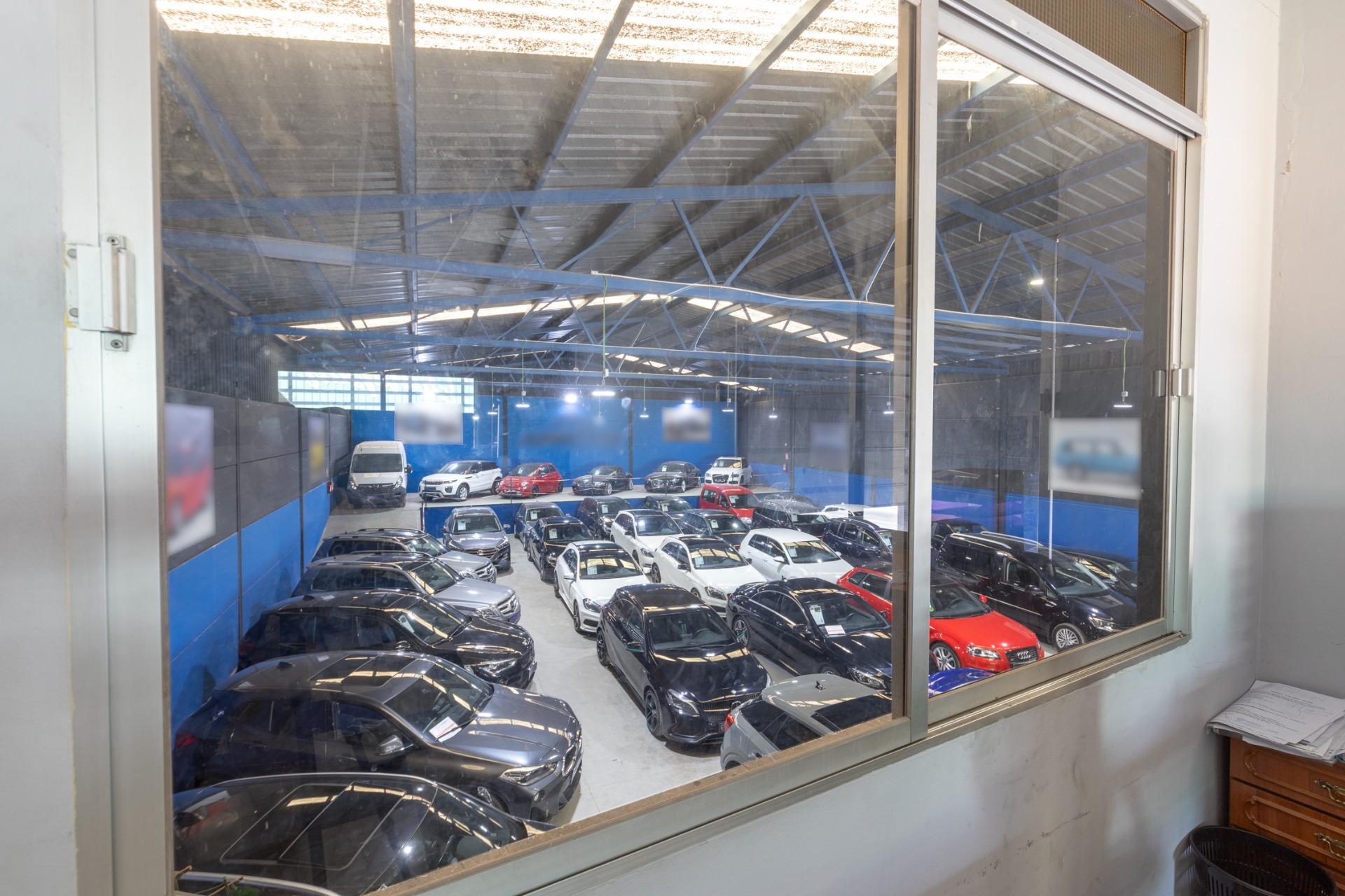 Nave industrial en venta en Atarfe (Granada) | 757 m2 constr - foto 11