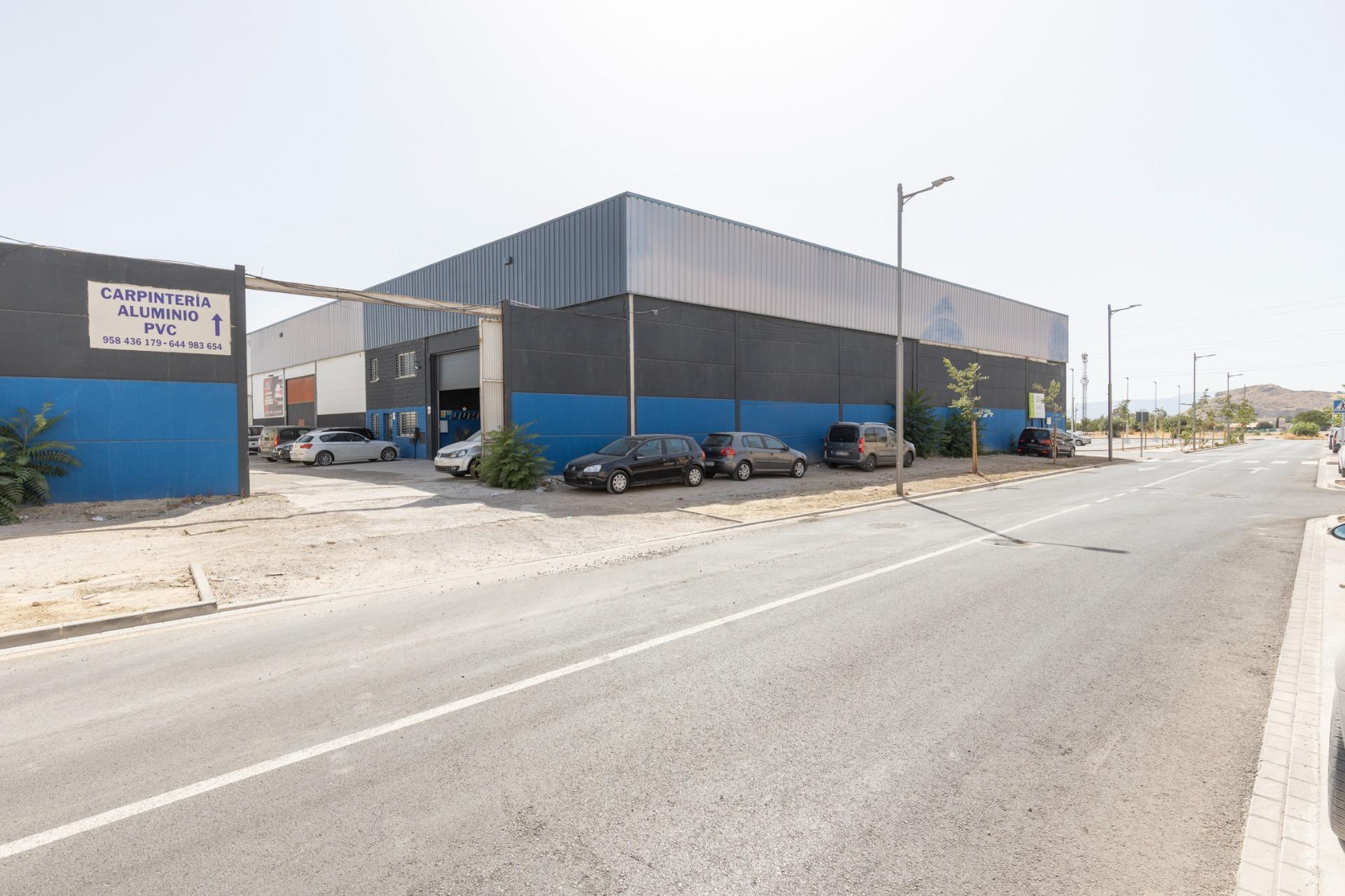 Nave industrial en venta en Atarfe (Granada) | 757 m2 constr - foto 24