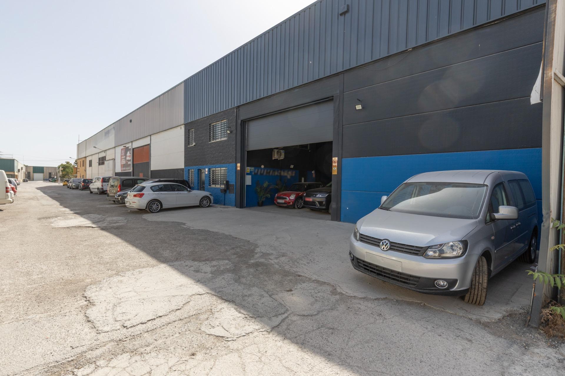 Nave industrial en venta en Atarfe (Granada) | 757 m2 constr - foto 27