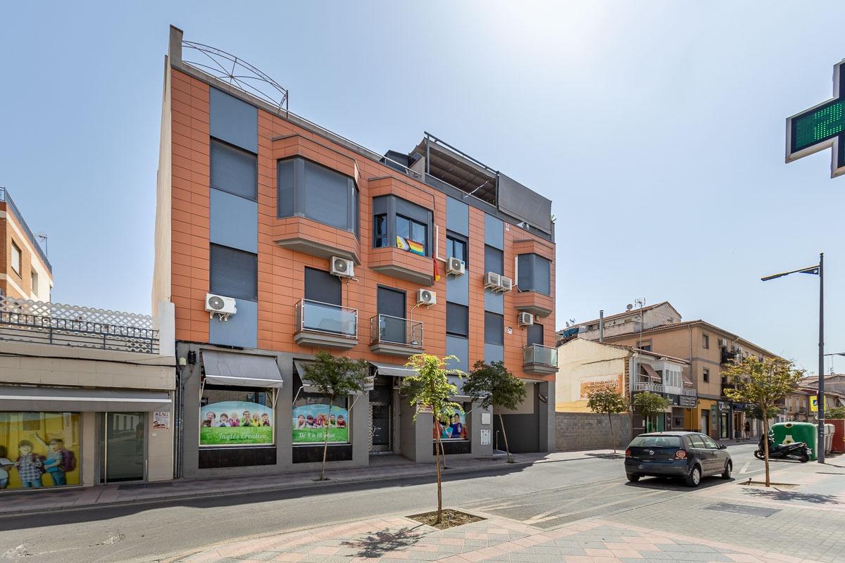 Piso en ubicación TOP en Armilla: metro, servicios y máxima 