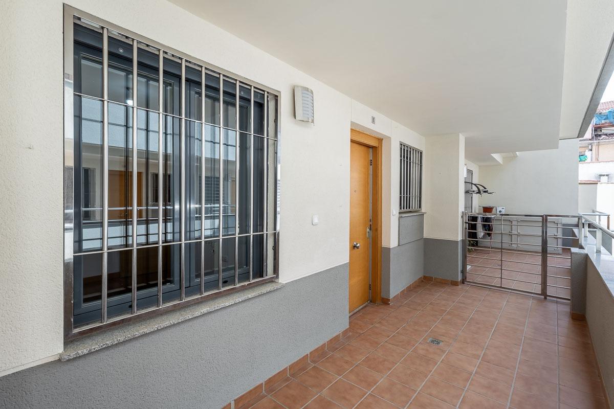 Piso en ubicación TOP en Armilla: metro, servicios y máxima  - foto 17