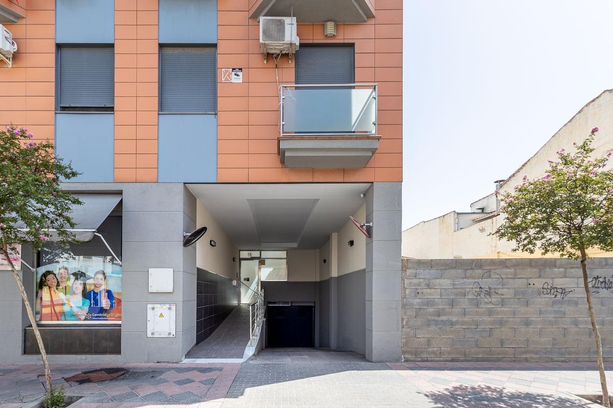 Piso en ubicación TOP en Armilla: metro, servicios y máxima  - foto 21