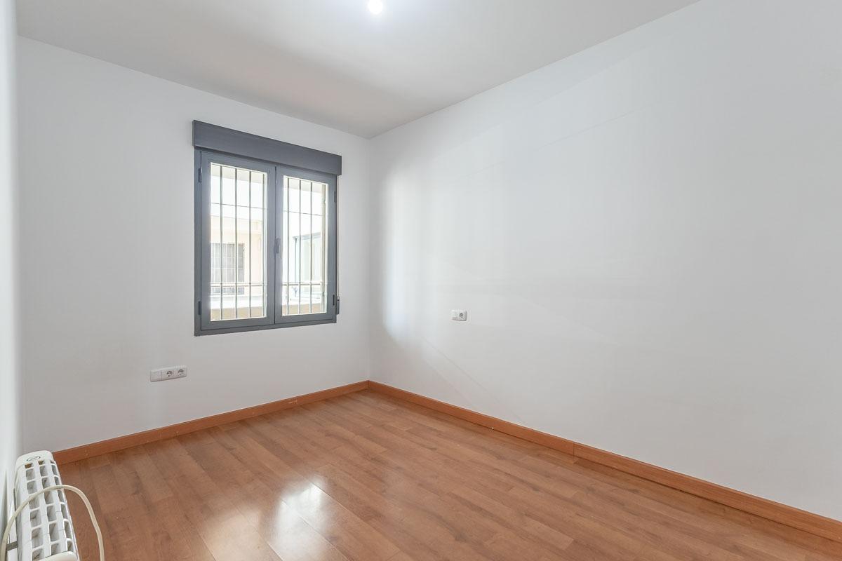 Piso en ubicación TOP en Armilla: metro, servicios y máxima  - foto 10