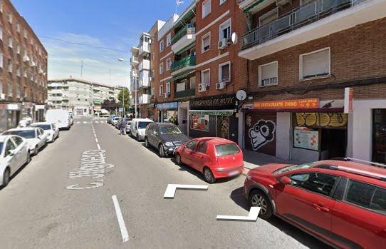 SE VENDE local comercial OKUPA en C Jilguero  de Madrid - foto 2
