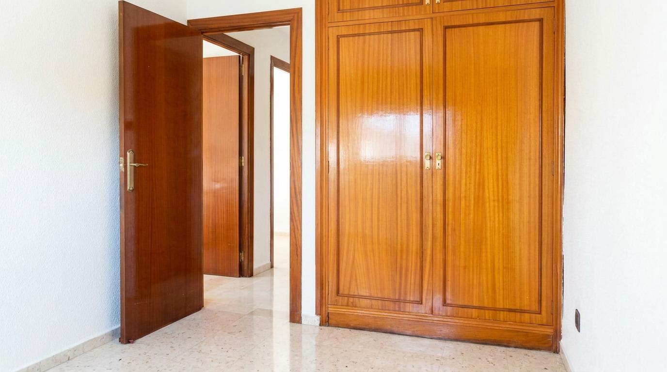 Piso Estudiantes Granada - San Joaquín | A Estrenar, Calefac - foto 3