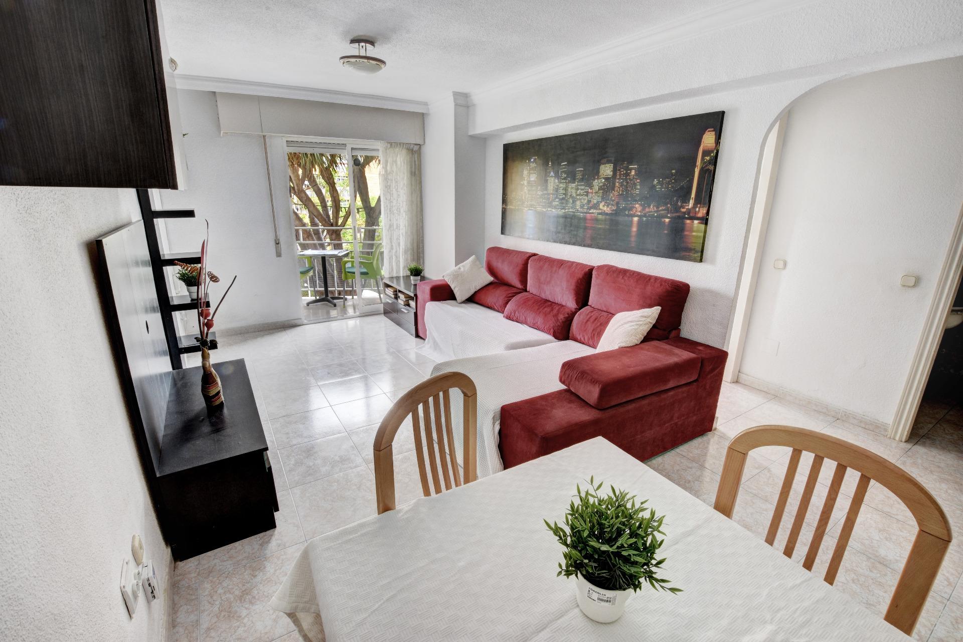 Apartamento de 1 Dormitorio en el centro de Arroyo de la Mie - foto 5