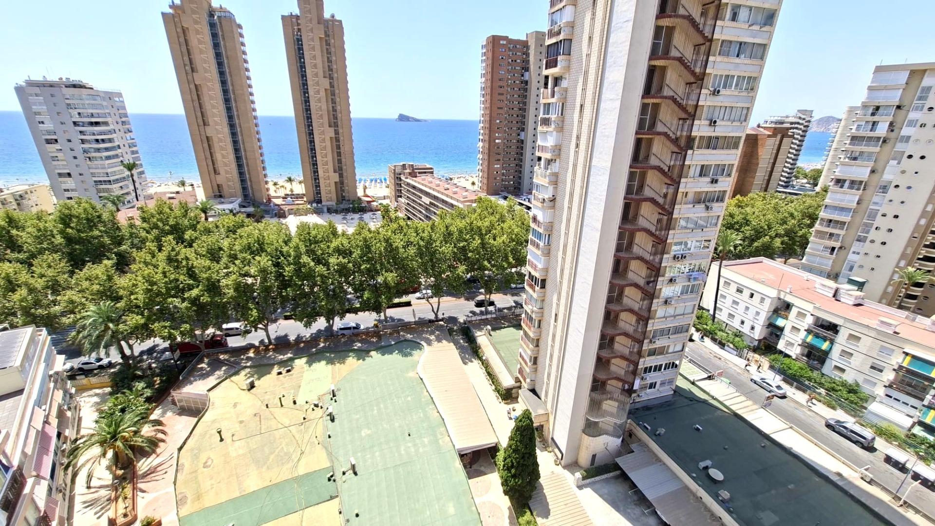 APARTAMENTO EN SEGUNDA LÍNEA DE PLAYA ( A200 MTS DEL MAR ) - foto 2