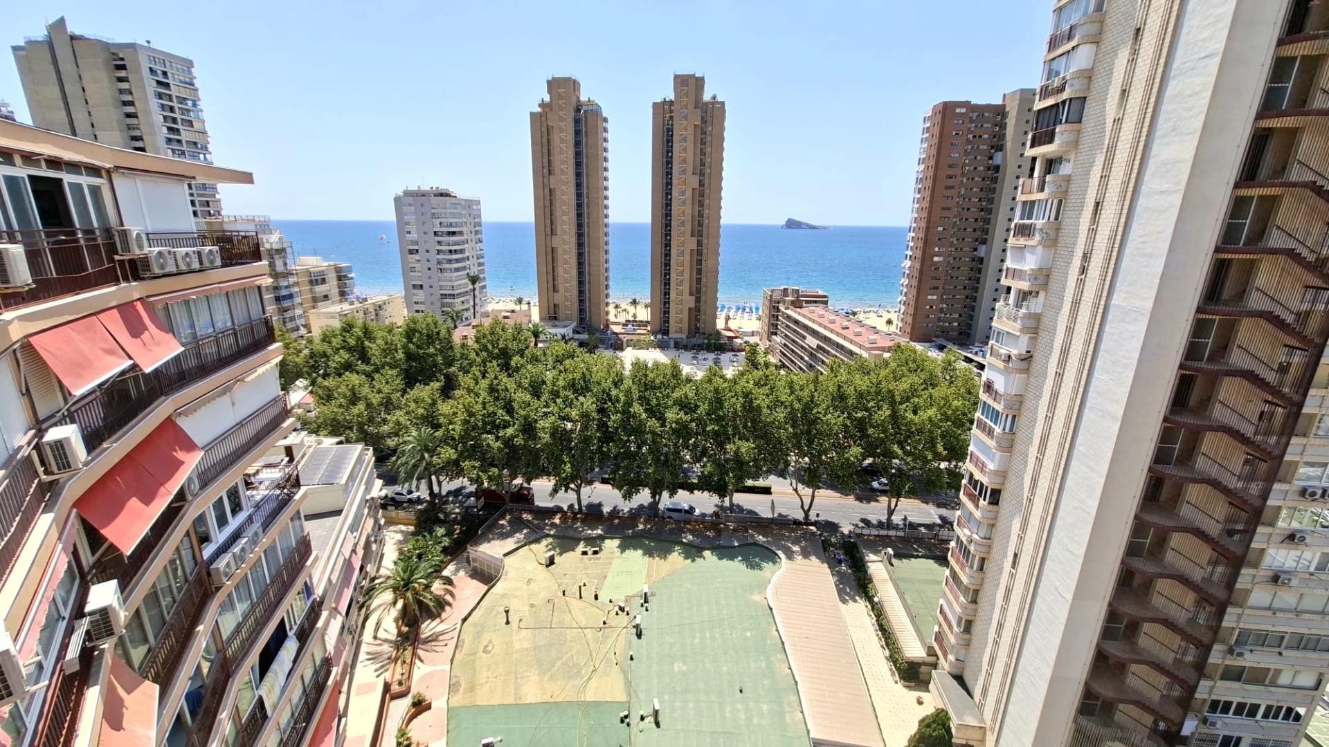 APARTAMENTO EN SEGUNDA LÍNEA DE PLAYA ( A200 MTS DEL MAR ) - foto 4