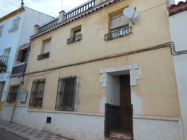 Casa-Chalet en Venta en Puerta De Segura, La Jaén