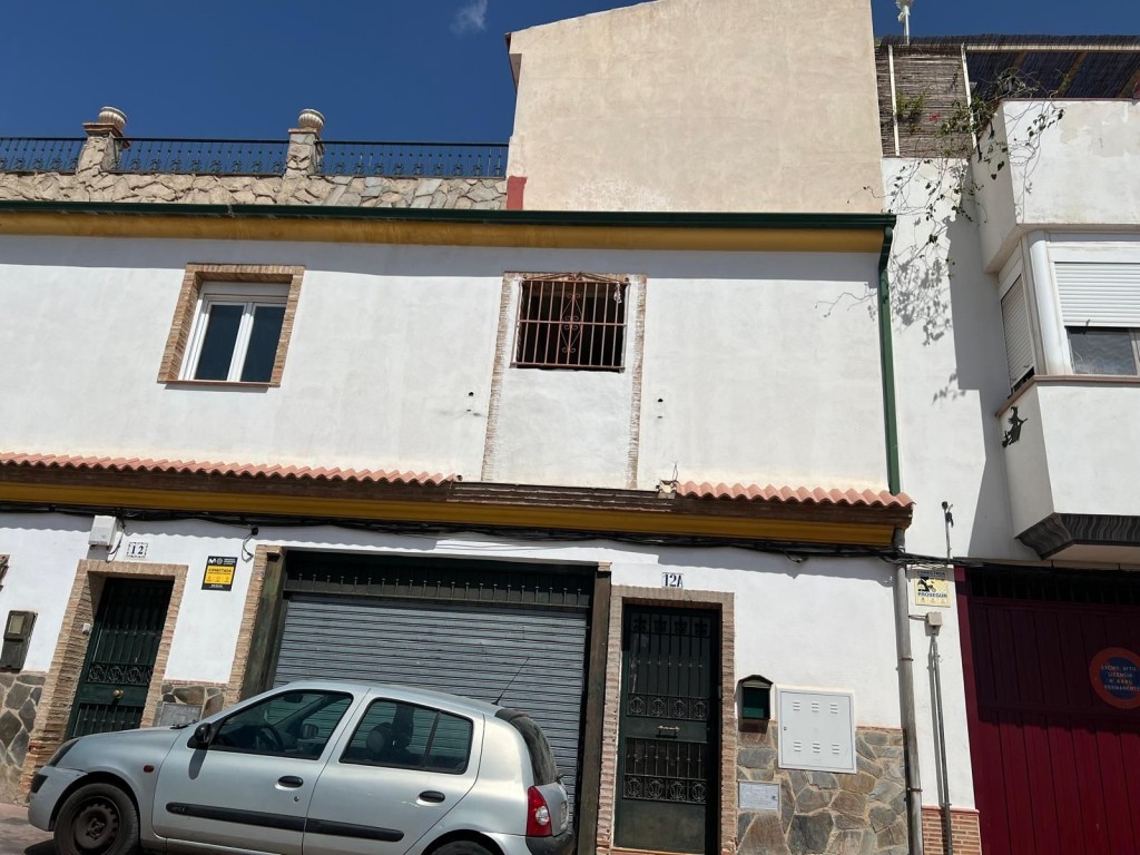 Casa-Chalet en Venta en Jaen Jaén - foto 2