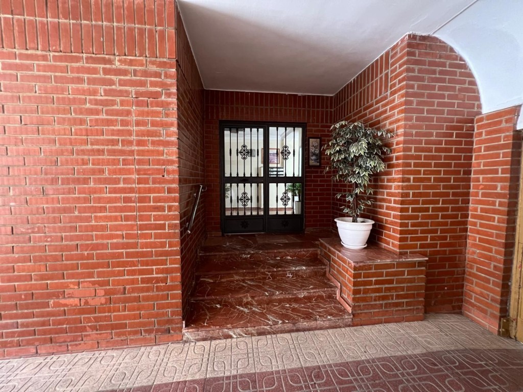 Piso en Venta en Huelva Huelva - foto 2