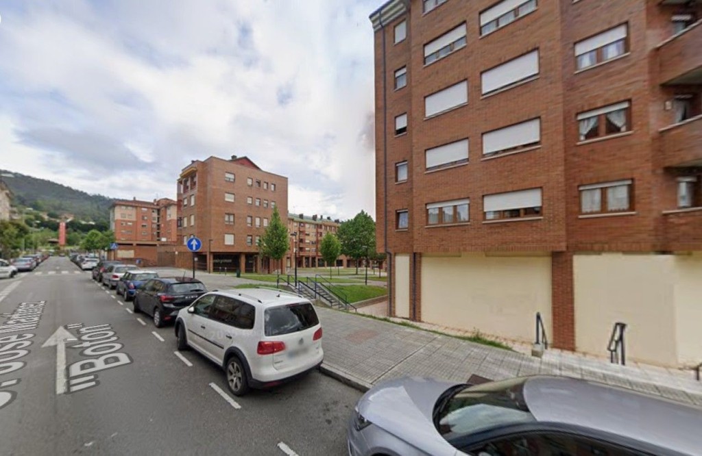 Piso en Venta en Oviedo Asturias - foto 3