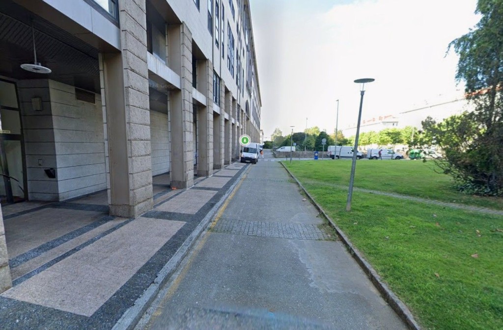 Local comercial en Venta en Santiago De Compostela La Coruña - foto 2