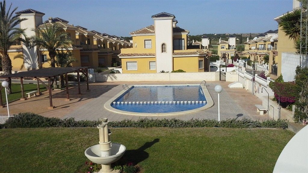 Piso en Venta en Algorfa Alicante - foto 2
