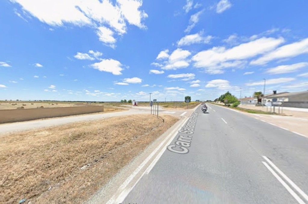 Casa-Chalet en Venta en Villaseco De Los Gamitos Salamanca - foto 3