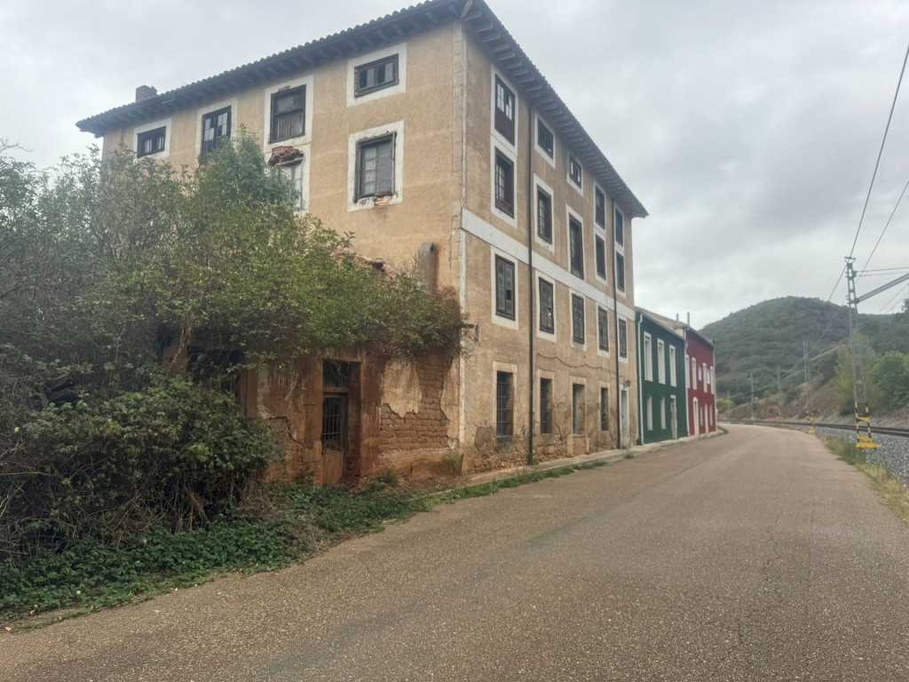 Piso en Venta en Alar Del Rey Palencia - foto 3