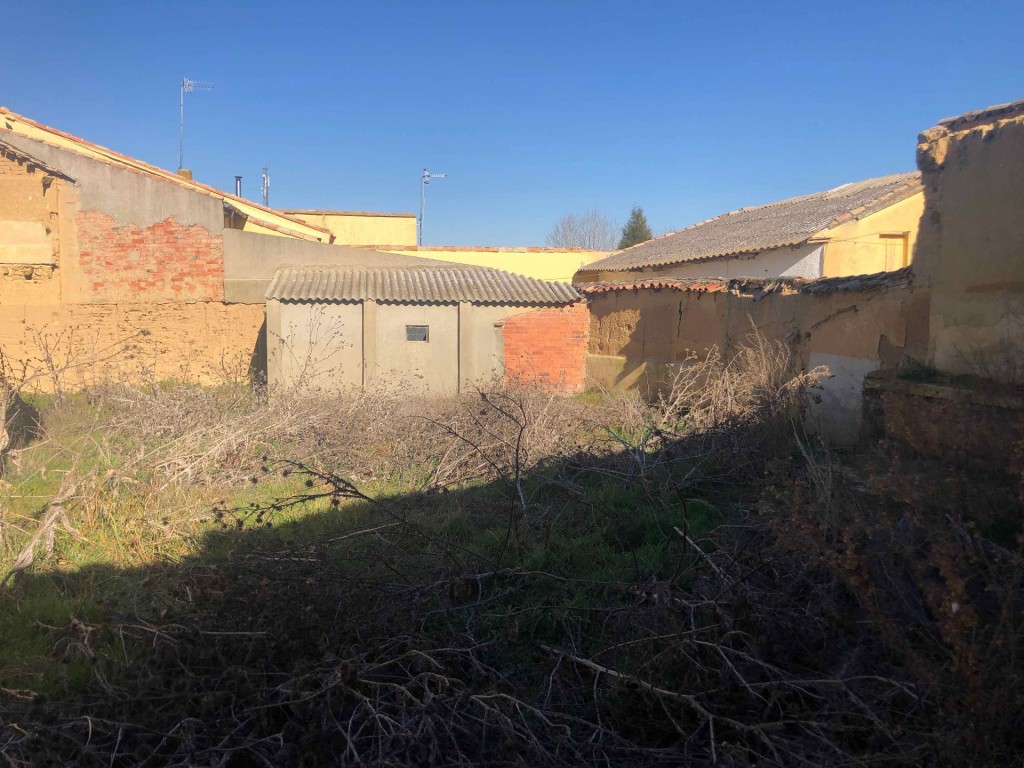 Casa-Chalet en Venta en Moral De La Reina Valladolid - foto 4