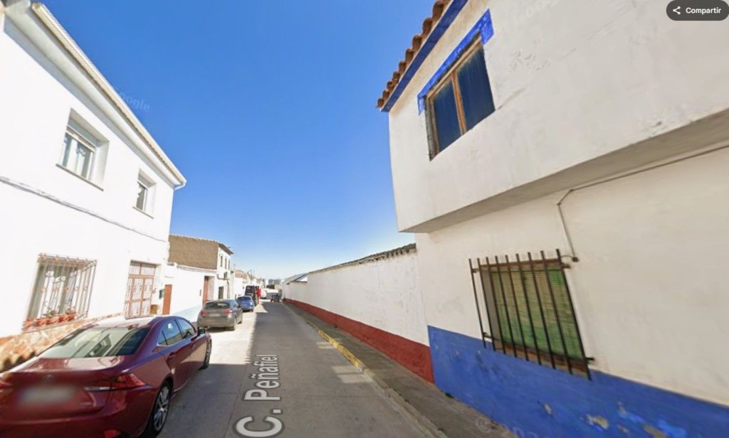 Casa-Chalet en Venta en Campo De Criptana Ciudad Real - foto 2