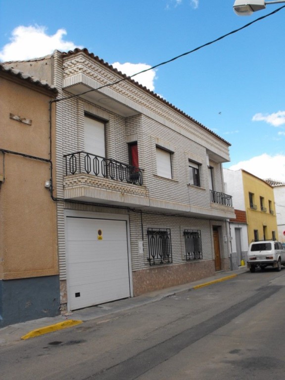 Casa-Chalet en Venta en Moral De Calatrava Ciudad Real - foto 3