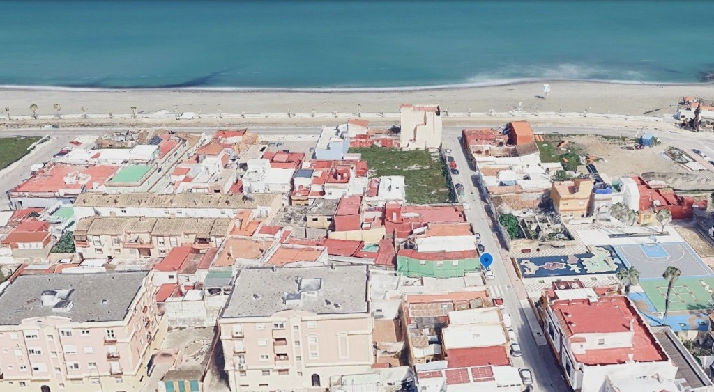 Casa-Chalet en Venta en Linea De La Concepcion, La Cádiz - foto 2