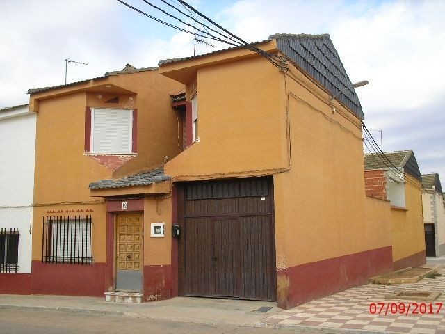 Casa-Chalet en Venta en Quintanar Del Rey Cuenca