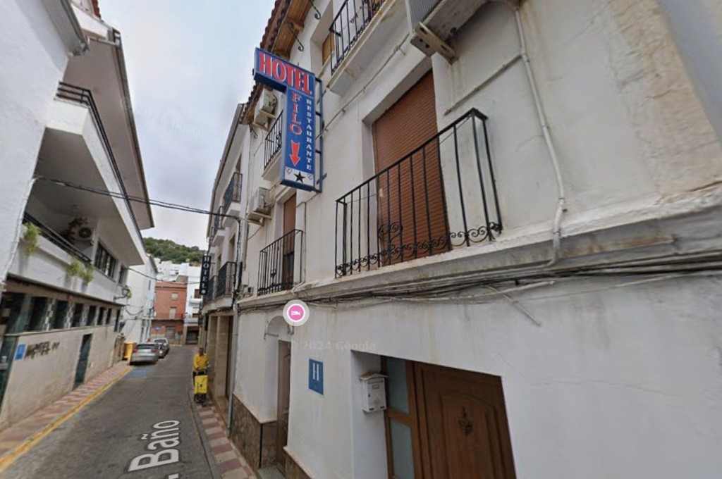 Edificio Viviendas en Venta en Fuencaliente Ciudad Real - foto 4