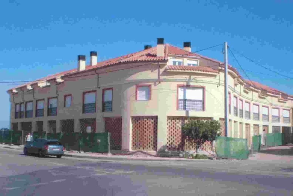 Piso en Venta en Pozo De Guadalajara Guadalajara - foto 2