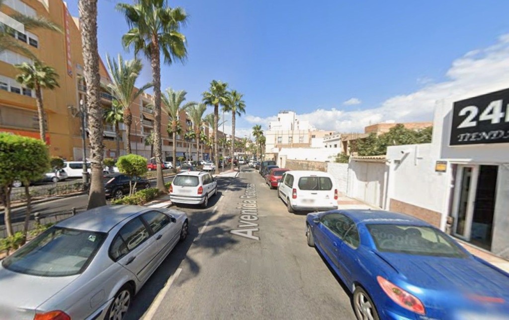 Piso en Venta en Roquetas De Mar Almería