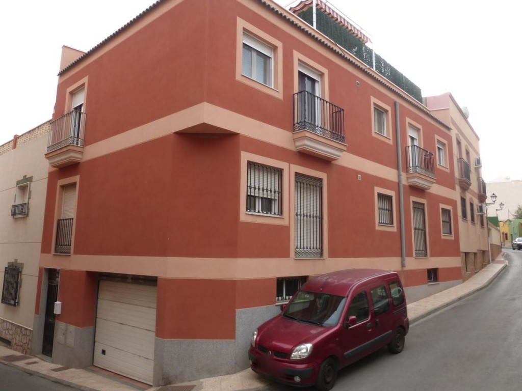 Piso en Venta en Viator Almería