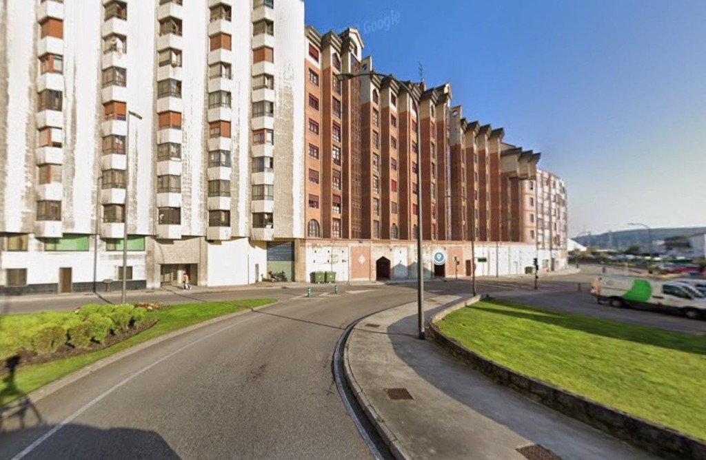 Piso en Venta en Avilés Asturias - foto 2