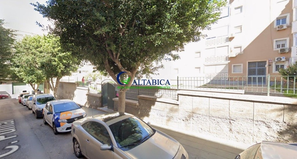 Piso en Venta en Almería Almería - foto 2