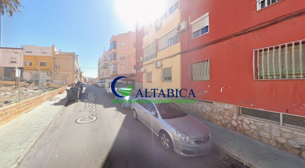 Piso en Venta en Almería Almería - foto 4