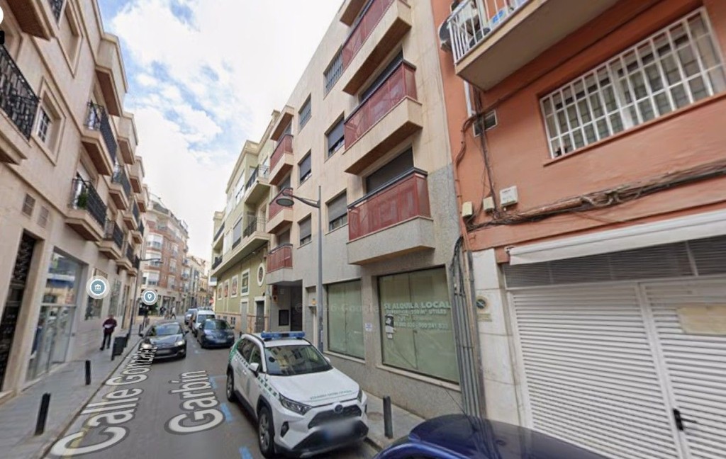 Piso en Venta en Almería Almería - foto 4