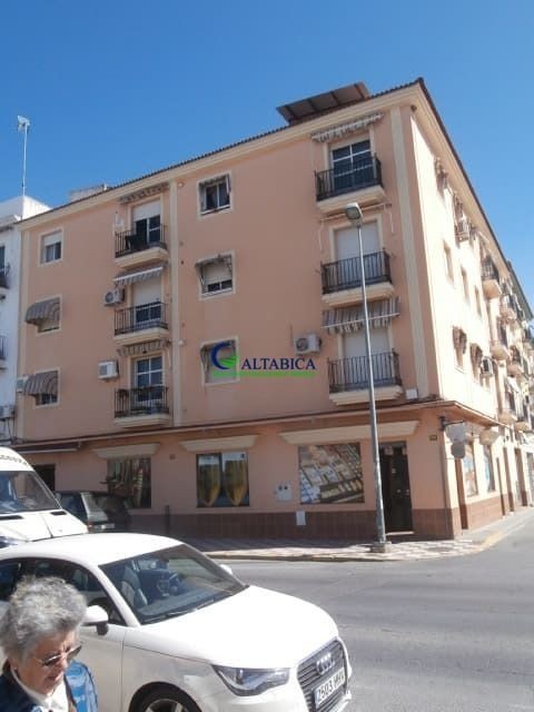 Piso en Venta en Bollullos Par Del Condado Huelva - foto 2