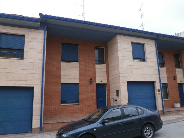 Casa-Chalet en Venta en Iscar Valladolid - foto 2