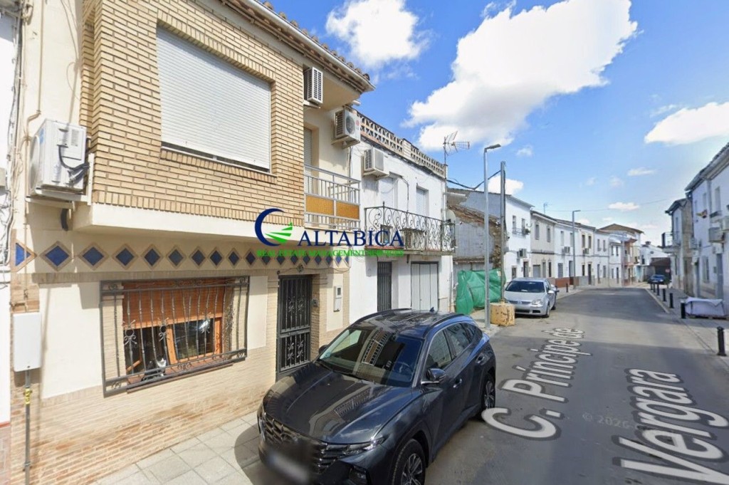 Casa-Chalet en Venta en Mengibar Jaén