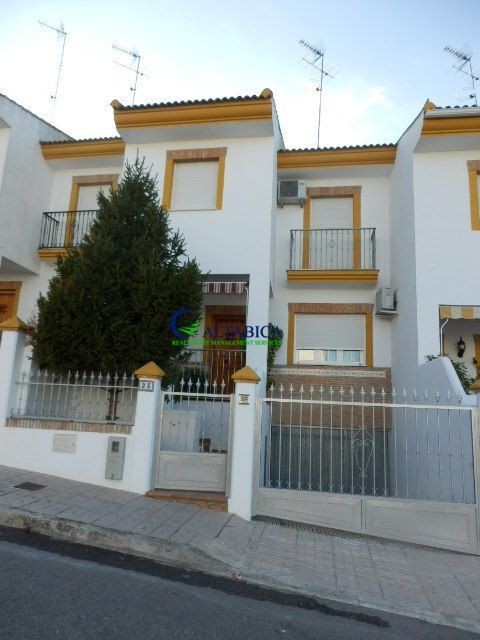 Casa-Chalet en Venta en Mengibar Jaén - foto 4