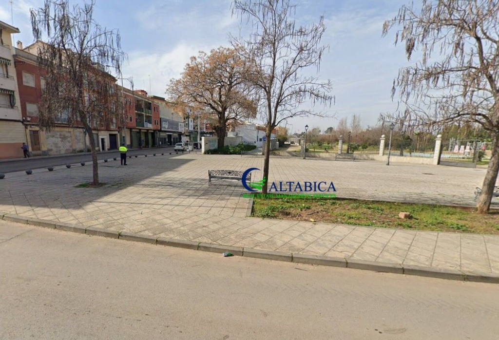 Local comercial en Venta en Linares Jaén - foto 4