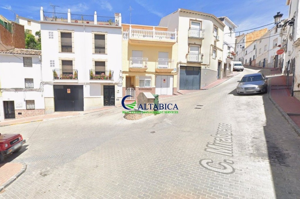 Casa-Chalet en Venta en Huelma Jaén - foto 4