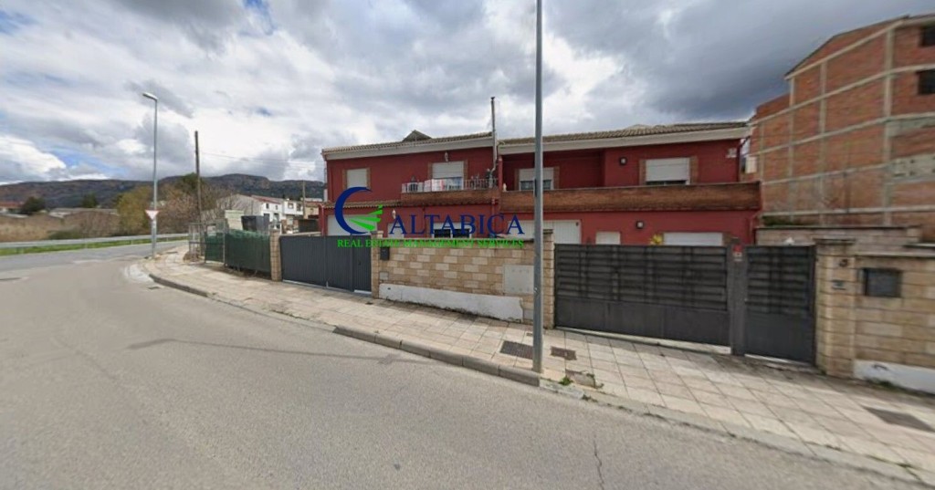 Casa-Chalet en Venta en Villares, Los Jaén