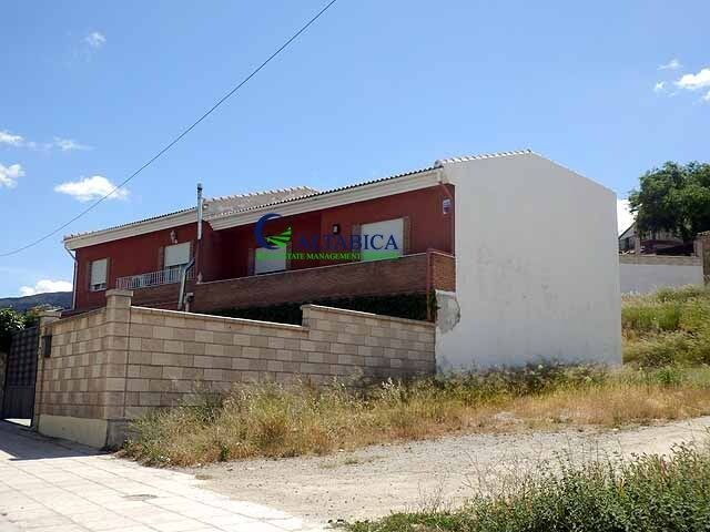 Casa-Chalet en Venta en Villares, Los Jaén - foto 2