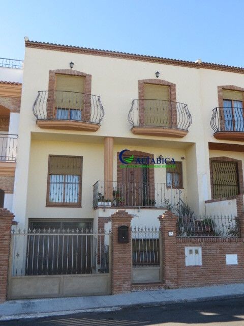 Casa-Chalet en Venta en Torre Del Campo Jaén - foto 3