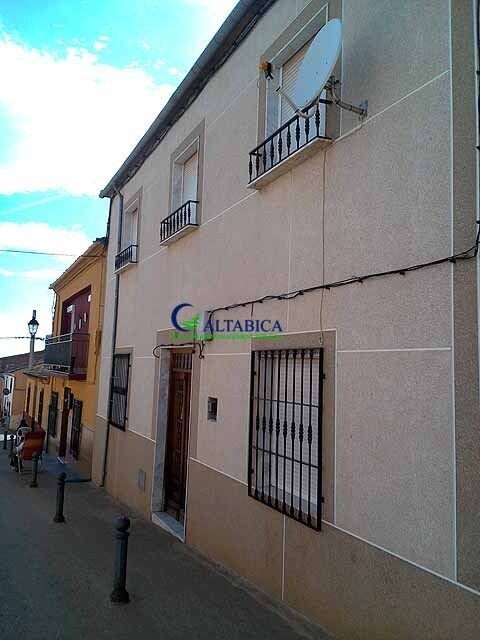 Casa-Chalet en Venta en Navas De San Juan Jaén - foto 3