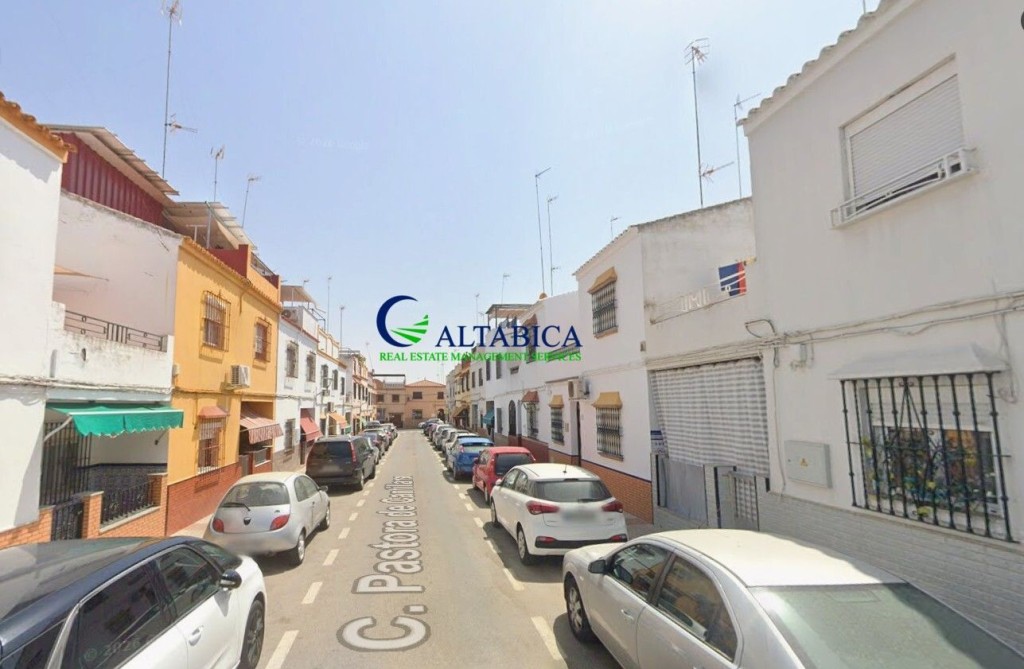 Casa-Chalet en Venta en Alcala De Guadaíra Sevilla