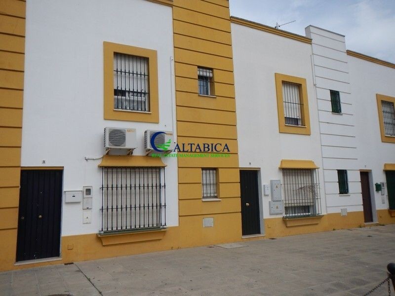 Casa-Chalet en Venta en Umbrete Sevilla - foto 4