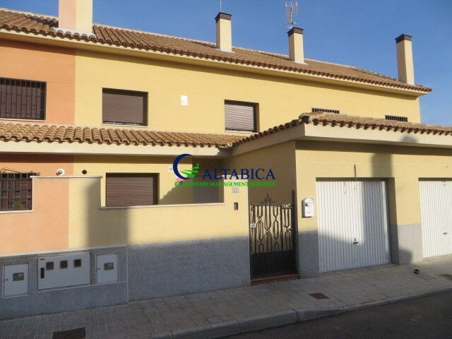 Casa-Chalet en Venta en Numancia De La Sagra Toledo - foto 4