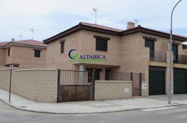 Casa-Chalet en Venta en Mora Toledo - foto 4